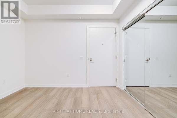 Primary Bedroom - 2403s - 110 Broadway Avenue, Toronto, ON M4P1V7 Photo 4