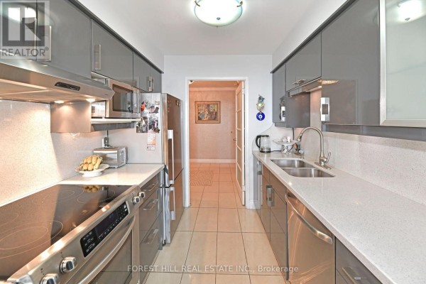 Dining room - 2404 - 135 Antibes Drive, Toronto, ON M2R2Z1 Photo 2