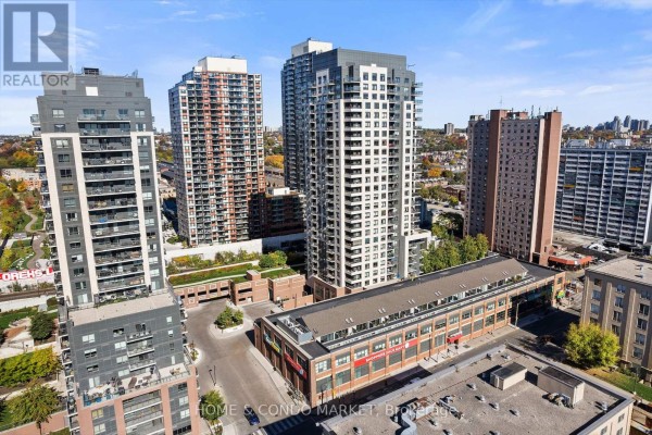 Kitchen - 2404 - 1410 Dupont Street, Toronto, ON M6H0B6 Photo 3