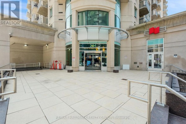 2404 - 234 Rideau Street, Ottawa, ON K1N0A9 Photo 5