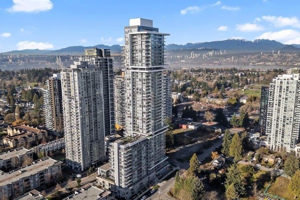 2404 13350 Central Avenue, Surrey, BC V3T0S1 Photo 2