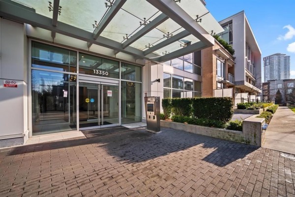 2404 13350 Central Avenue, Surrey, BC V3T0S1 Photo 5