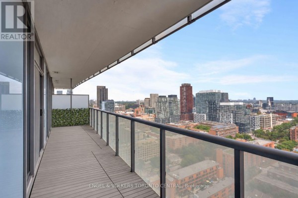 Kitchen - 2405 - 1 Market Street, Toronto, ON M5E0A2 Photo 3