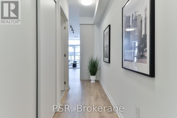 2405 - 10 Graphophone Grove, Toronto, ON M6H0E5 Photo 2