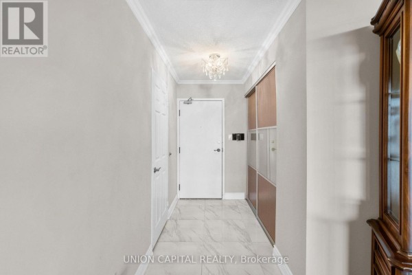 Eating area - 2405 - 85 Skymark Drive, Toronto, ON M2H3P2 Photo 4