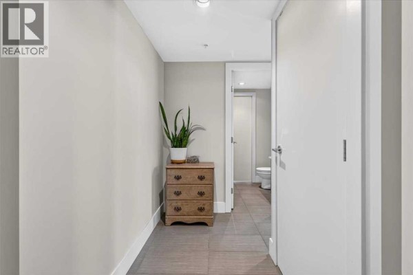 Primary Bedroom - 2406, 1111 10 Street Sw, Calgary, AB T2R1E3 Photo 4