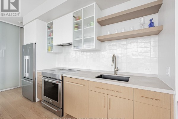 Primary Bedroom - 2406 - 33 Mill Street, Toronto, ON M5A3R3 Photo 4