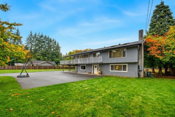 24061 55 Avenue, Langley, BC V2Z2N7 Photo 2