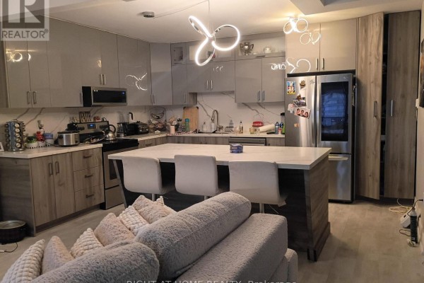 2407 - 33 Harbour Square, Toronto, ON M5J2G2 Photo 4