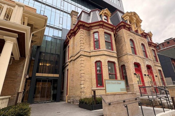 2407 - 634 Church Street, Toronto