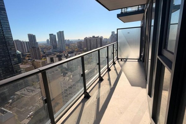 2407 - 634 Church Street, Toronto, ON M4Y0G9 Photo 4