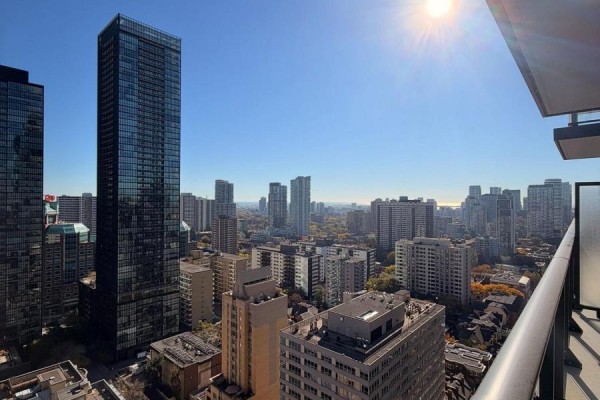 2407 - 634 Church Street, Toronto, ON M4Y0G9 Photo 5