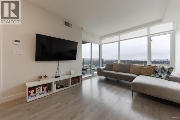 2407 1788 Gilmore Avenue, Burnaby, BC V5C0L5 Photo 4