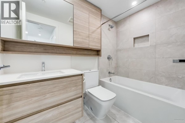 2407 595 Austin Avenue, Coquitlam, BC V3K0G7 Photo 5