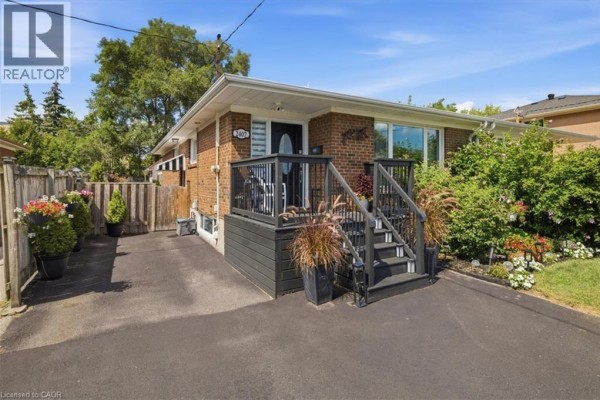 2407 Barclay Road, Burlington, ON, photo 2