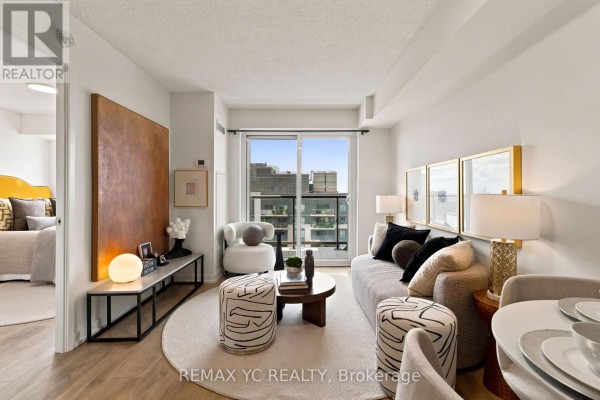 Living room - 2408 - 1410 Dupont Street, Toronto, ON M6H0B6 Photo 4