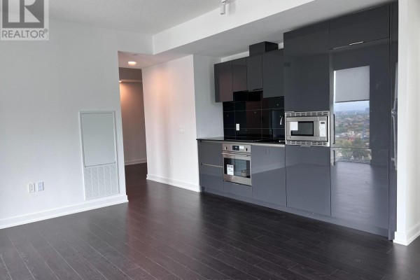 Kitchen - 2408 - 238 Simcoe Street, Toronto, ON M5T0B8 Photo 4