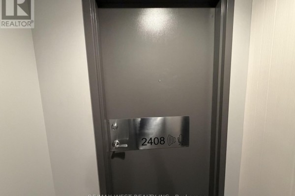 2408 - 281 Mutual Street, Toronto, ON, photo 2