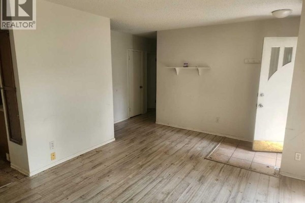4pc Bathroom - 2408 23 Avenue Sw, Calgary, AB T2T0W2 Photo 5