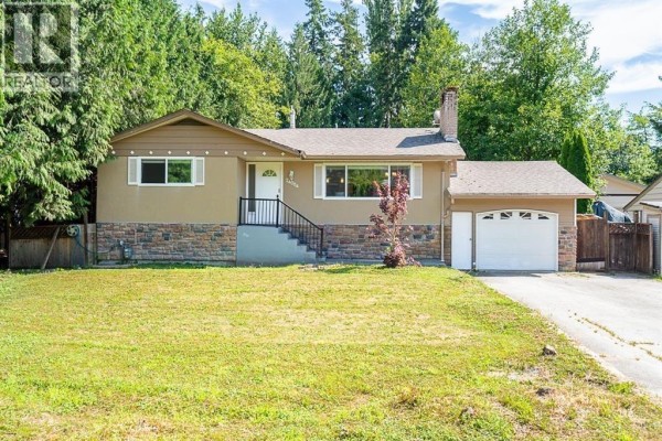 24084 102 Avenue, Maple Ridge, BC V2W1J1 Photo 2