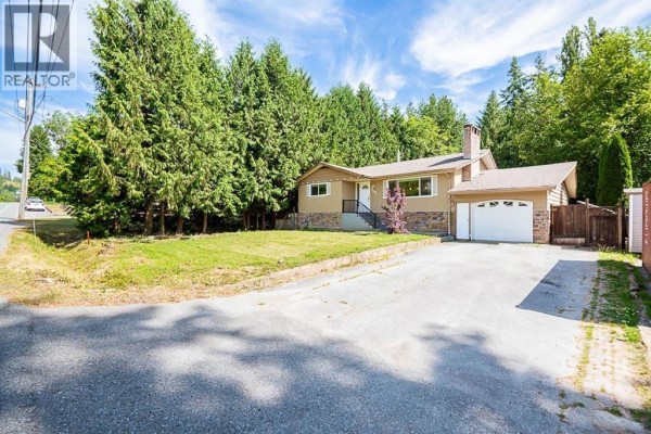 24084 102 Avenue, Maple Ridge, BC V2W1J1 Photo 5