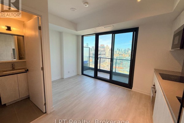 2409 - 35 Parliament Street, Toronto, ON M5A1G1 Photo 4