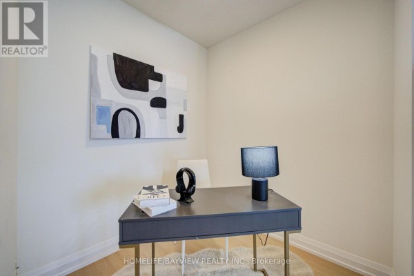 Den - 2409 - 7171 Yonge Street, Markham, ON L3T0C5 Photo 5