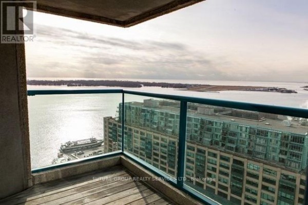 2409 - 77 Harbour Square, Toronto