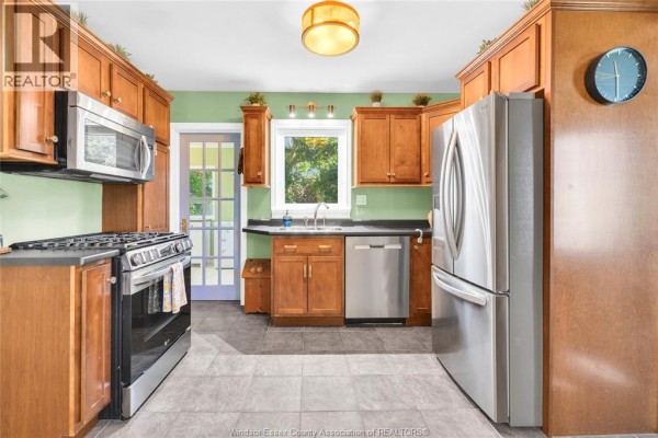 4pc Bathroom - 24093 Winterline Road, Pain Court, ON N0P1Z0 Photo 5