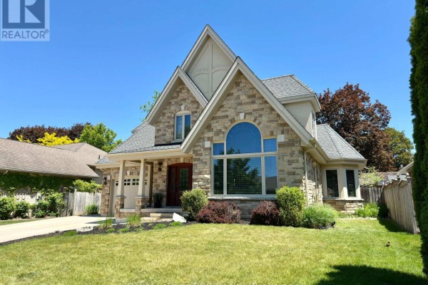 241 4th Street Crescent, Hanover, ON, photo 2