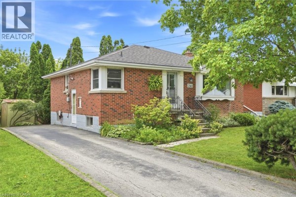 241 East 44th Street, Hamilton, ON, photo 3