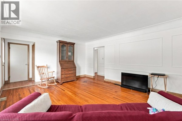 Bedroom - 241 East 44th Street, Hamilton, ON L8T3H7 Photo 5