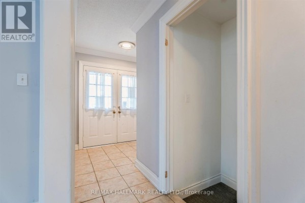 Living room - 241 Featherstone Road, Milton, ON L9T7C3 Photo 2