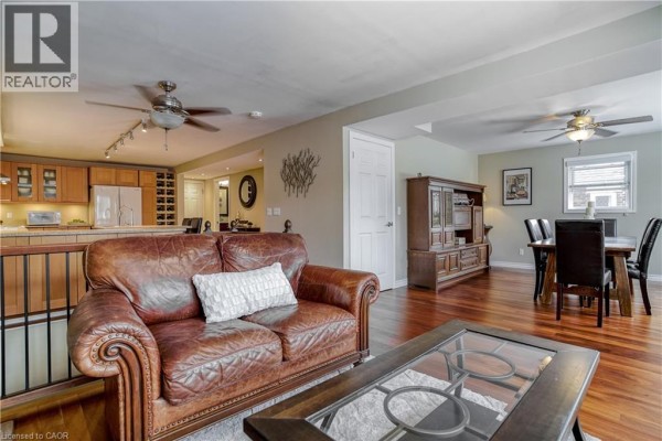 Recreation room - 241 Guelph Avenue Unit# A, Cambridge, ON N3C1A9 Photo 4