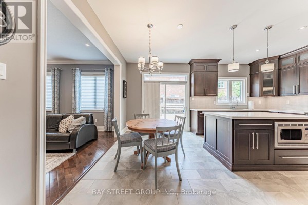 Kitchen - 241 Jarrett Cross, Milton, ON L9T7A1 Photo 4