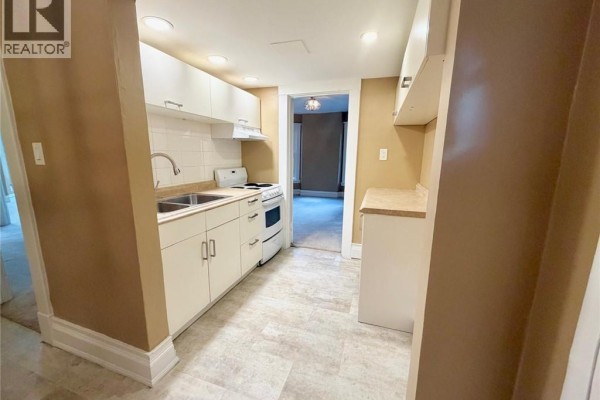 Living room - 241 Macnab Street S Unit# Unit 2, Hamilton, ON L8P3E2 Photo 5
