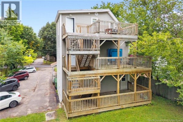 241 Saunders Street, Fredericton, NB E3B1N5 Photo 3