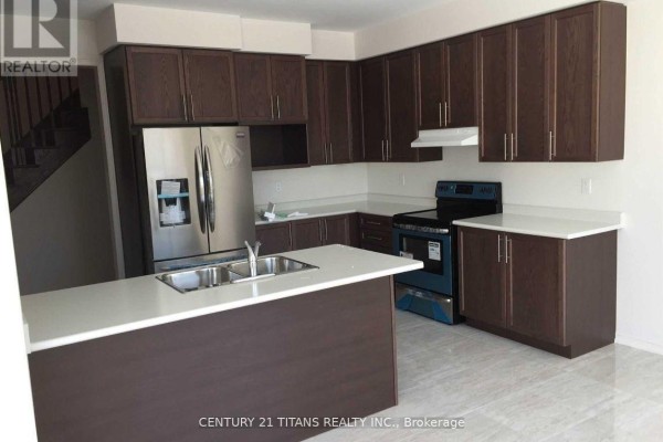 241 South Ocean Drive, Oshawa, ON L1L0K4 Photo 3