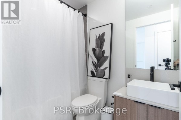 2410 - 10 Graphophone Grove, Toronto, ON M6H0E5 Photo 4