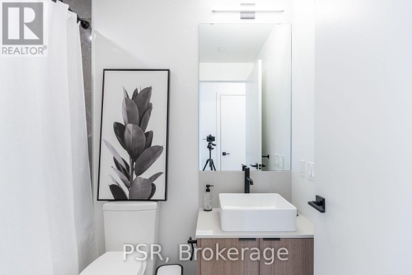 2410 - 10 Graphophone Grove, Toronto, ON M6H0E5 Photo 5