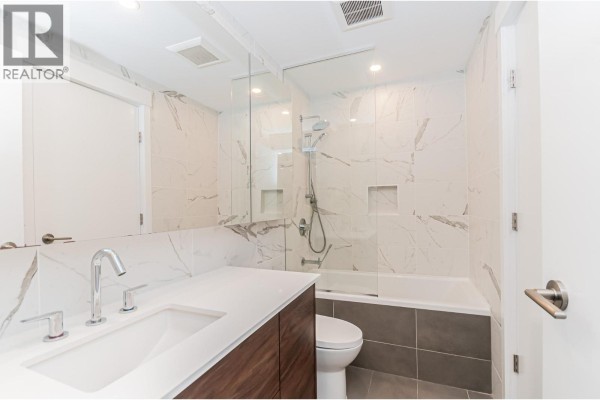 2410 4711 Hazel Street, Burnaby, BC V5H0J9 Photo 5
