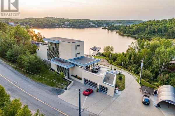 2410 South Bay Road, Sudbury, ON, photo 2