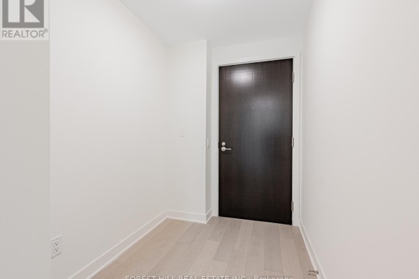 Dining room - 2411 - 11 Yorkville Avenue, Toronto, ON M4W1L2 Photo 2