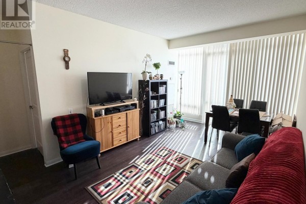 Kitchen - 2411 - 15 Windermere Avenue, Toronto, ON M6S5A2 Photo 3