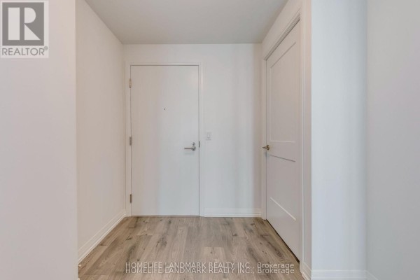 2411 - 8 Widmer Street, Toronto, ON M5V0W6 Photo 2