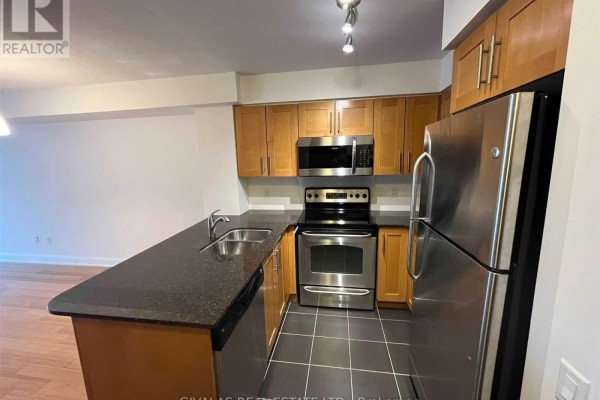 2412 - 2181 Yonge Street, Toronto, ON M4S3H7 Photo 4