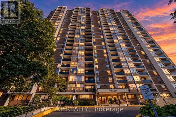 Dining room - 2412 - 85 Emmett Avenue, Toronto, ON M6M5A2 Photo 2