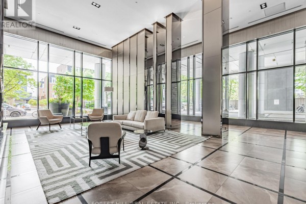 Living room - 2413 - 98 Lillian Street, Toronto, ON M4S0A5 Photo 3