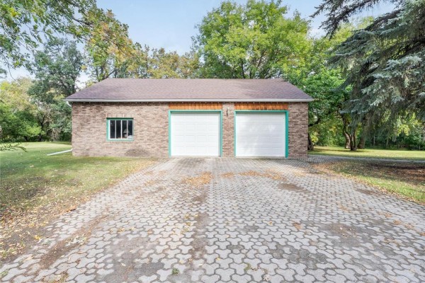 Bedroom - 24137 River Road W, Lorette, MB R5K0E5 Photo 4