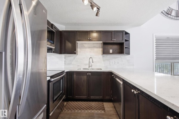 Loft - #2415 9357 Simpson Dr Nw, Edmonton, AB T6R0N3 Photo 5